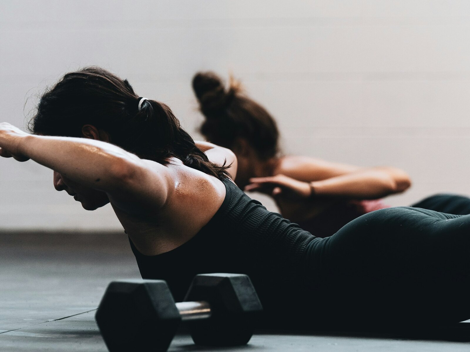 A mat Pilates class